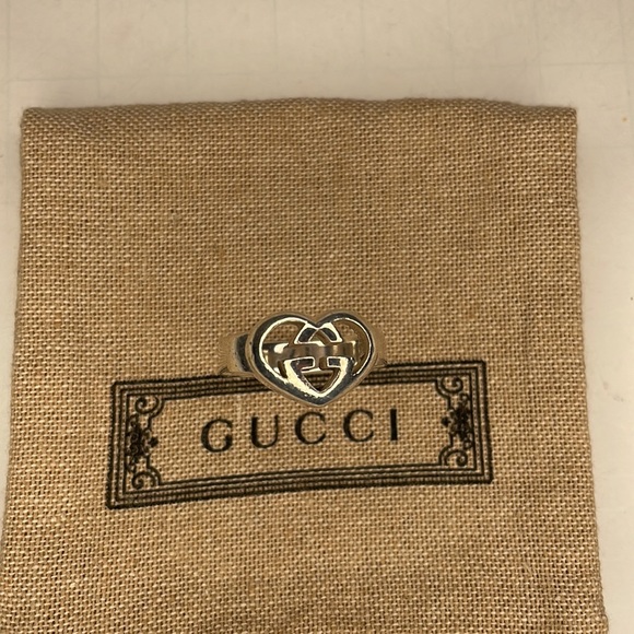 Authentic GUCCI sterling silver 925 heart ring sz 5 5 1/2 with bag and COA - Picture 6 of 9